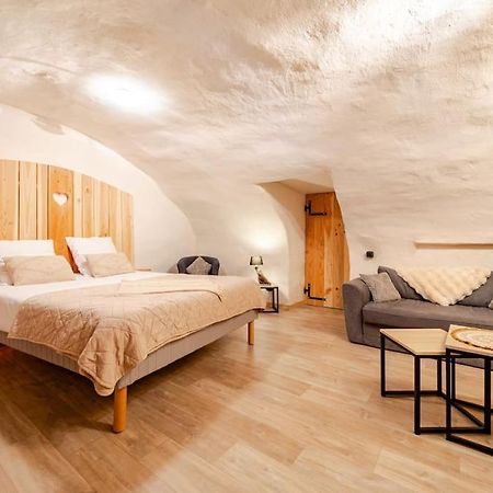 Meilhaud Nuit Romantique Avec Spa Privatif מראה חיצוני תמונה